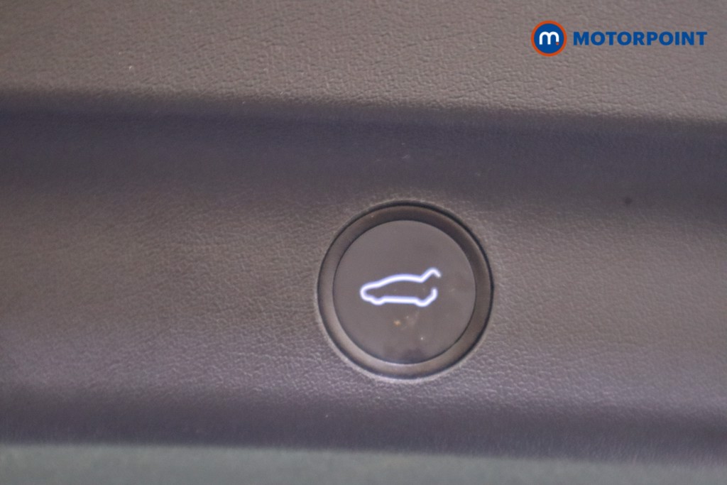 Used Tesla Model Y 2023 for sale - 77918977: Photo 27