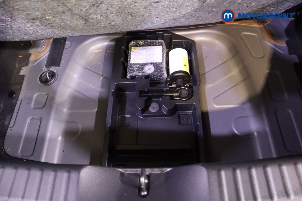 Used Toyota Aygo X 2024 for sale - 76394812: Photo 32