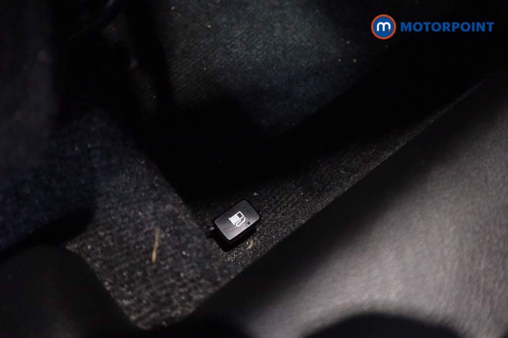 Used Suzuki Swift 2023 for sale - 77545997: Photo 16