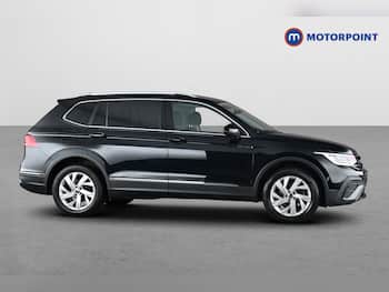 Used Volkswagen Tiguan Allspace 2023 for sale - 79867009: Photo