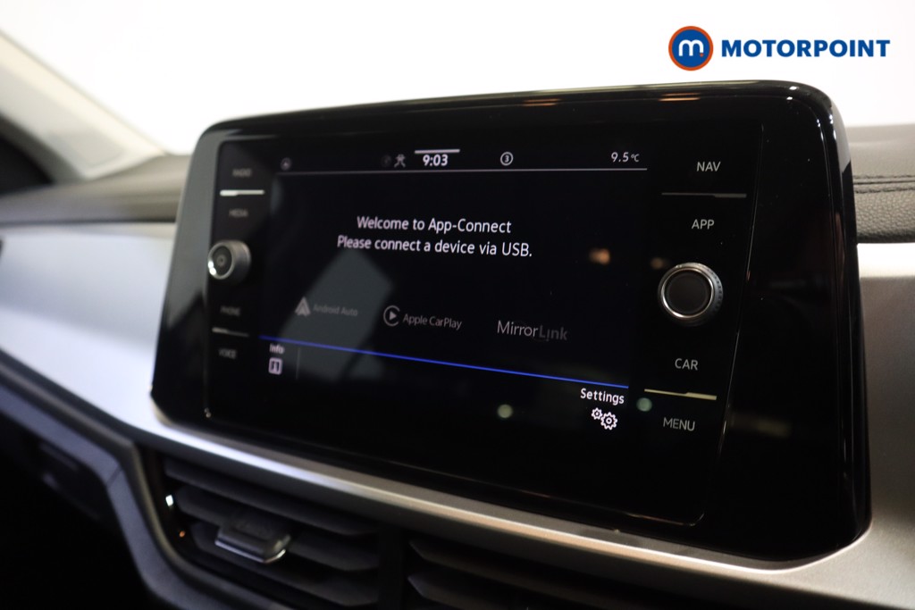 Used Volkswagen T-Roc 2023 for sale - 77718875: Photo 10