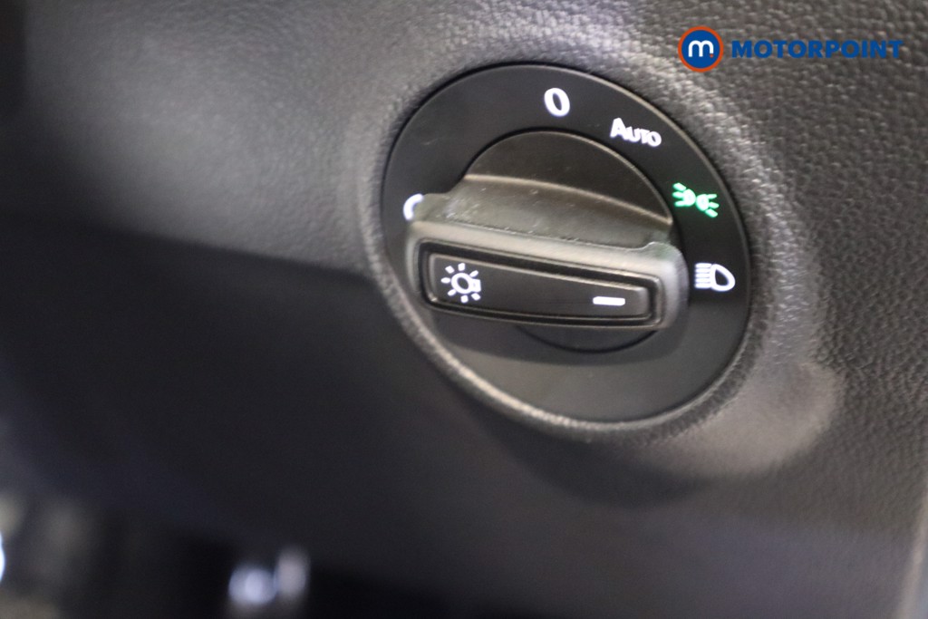 Used Volkswagen T-Roc 2023 for sale - 77718875: Photo 23