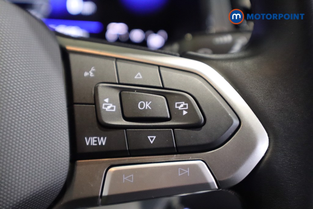 Used Volkswagen T-Roc 2023 for sale - 77718875: Photo 25