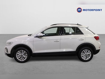 Used Volkswagen T-Roc 2023 for sale - 77718875: Photo