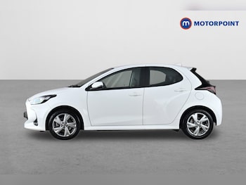 Used Toyota Yaris 2024 for sale - 79592537: Photo