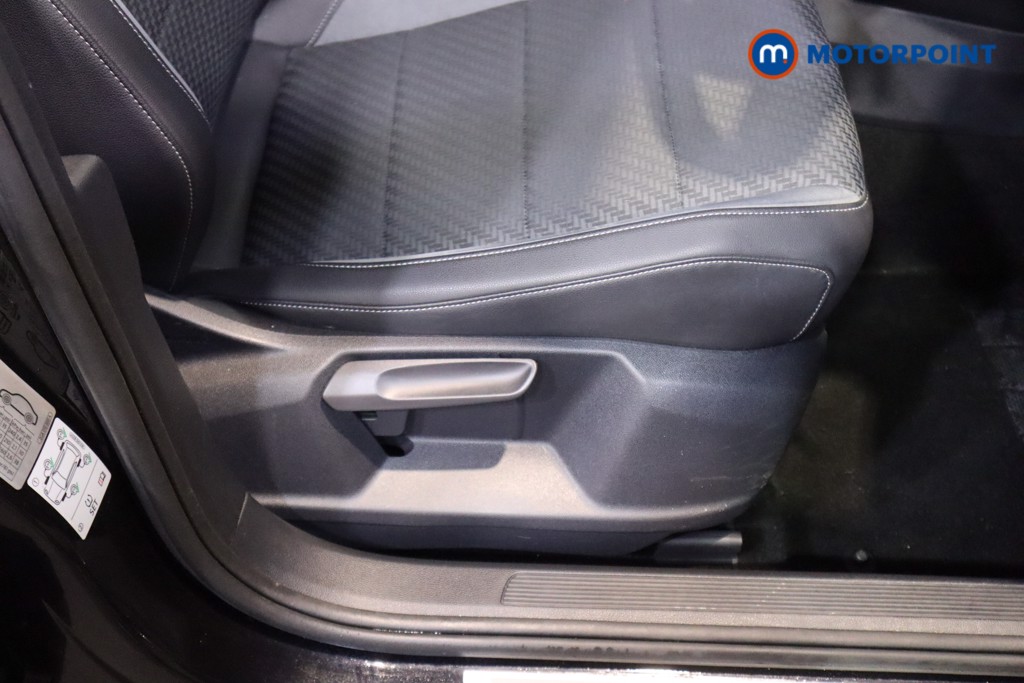 Used Volkswagen T-Roc 2021 for sale - 76628443: Photo 17