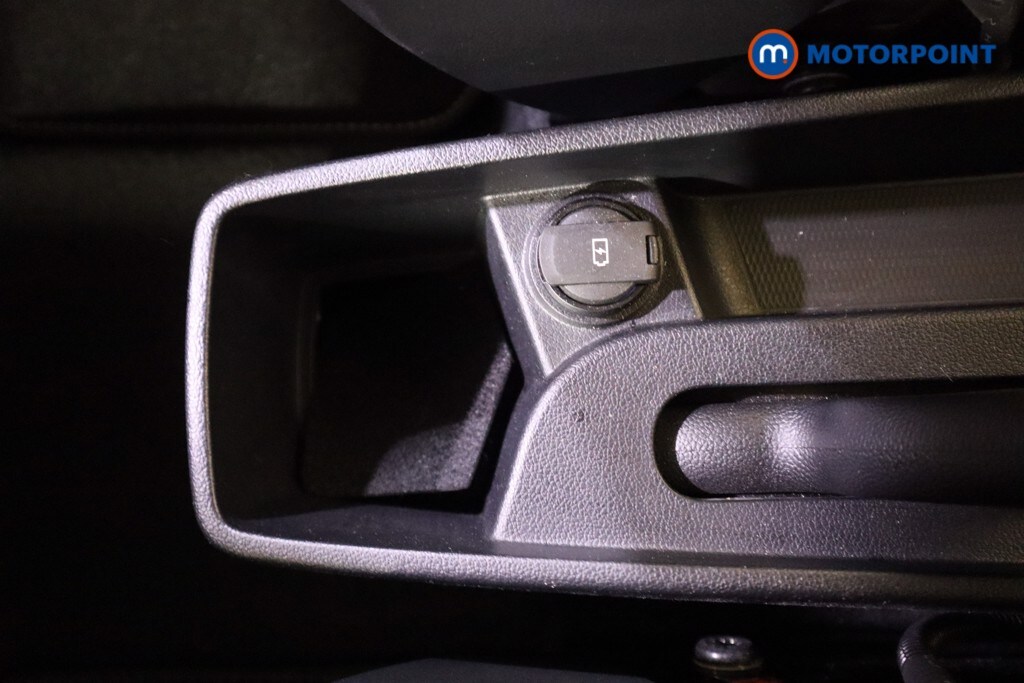 Used Hyundai i10 2025 for sale - 77718932: Photo 32