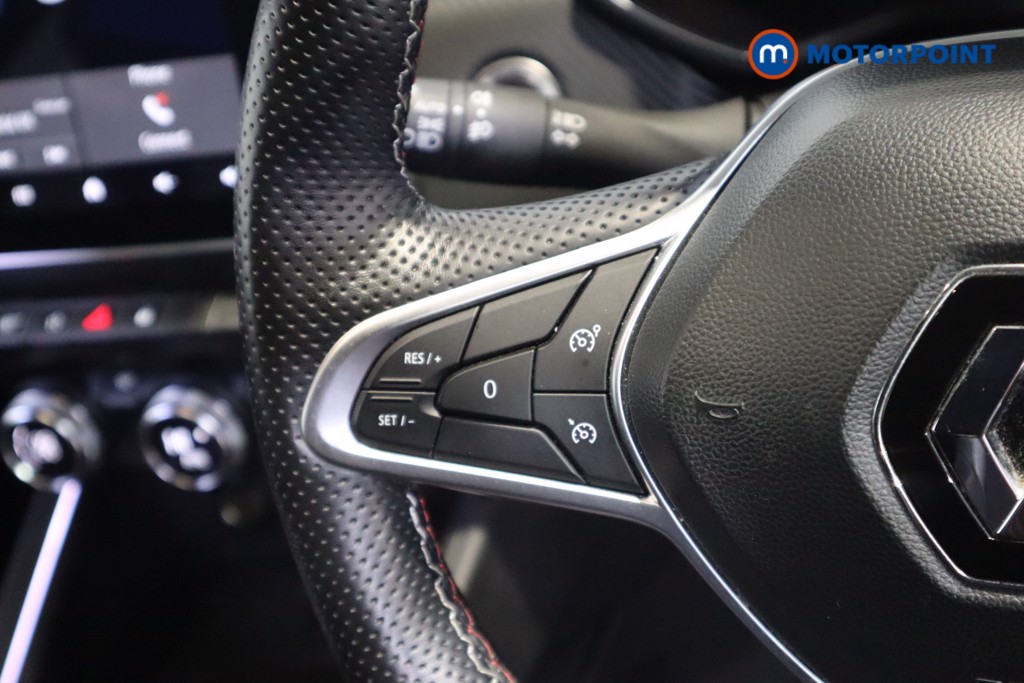 Used Renault Clio 2023 for sale - 76782637: Photo 24