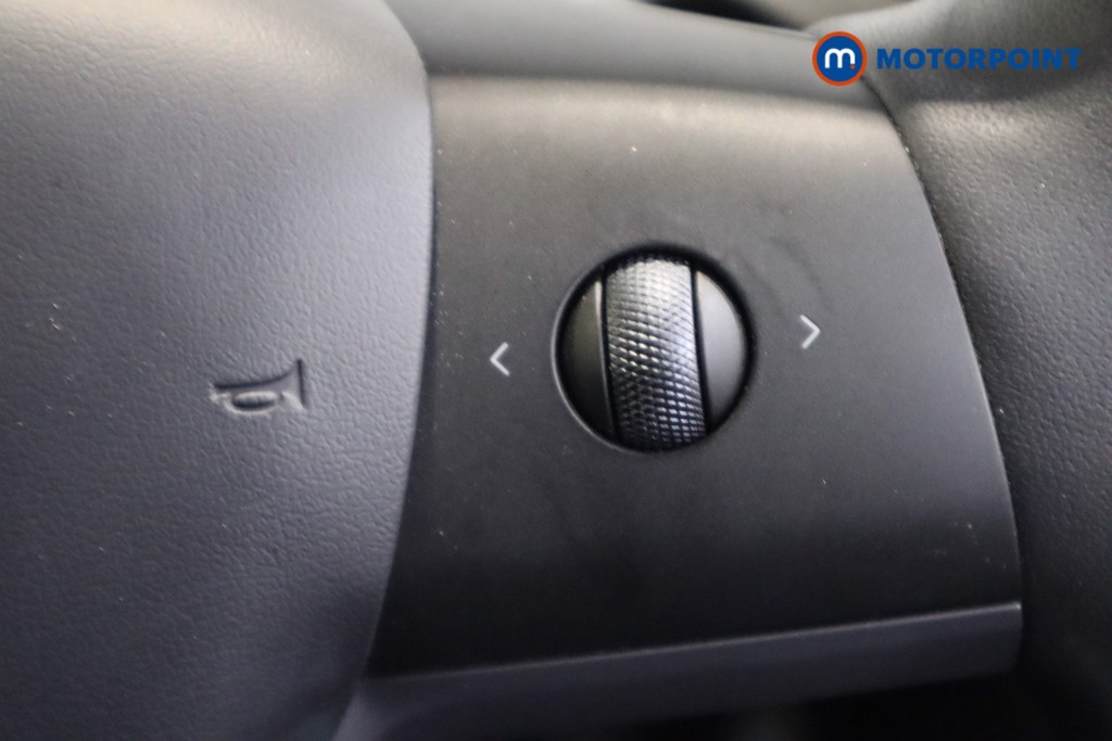 Used Tesla Model Y 2023 for sale - 77901947: Photo 25