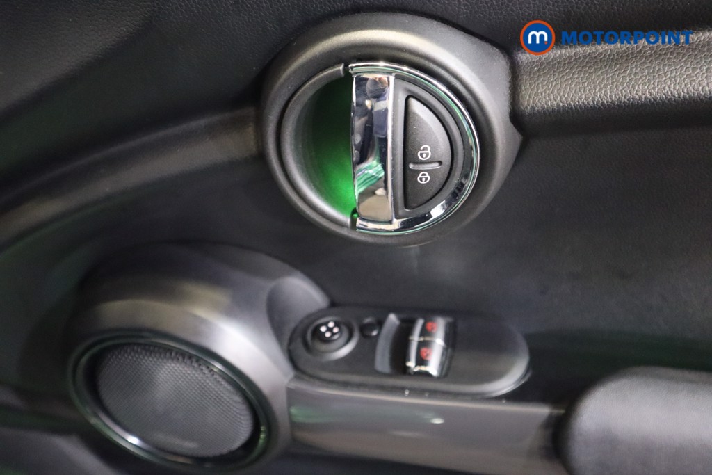 Used MINI Hatch 2019 for sale - 76889979: Photo 19