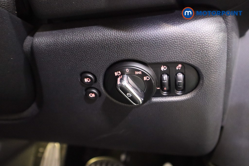 Used MINI Hatch 2019 for sale - 76889979: Photo 21