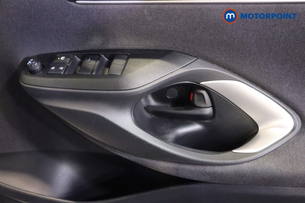 Used Toyota Yaris Cross 2023 for sale - 76184715: Photo 17