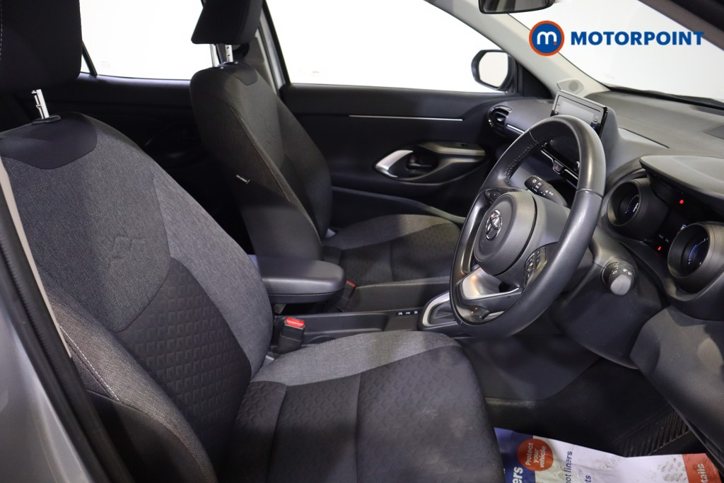 Used Toyota Yaris Cross 2023 for sale - 76184715: Photo 24