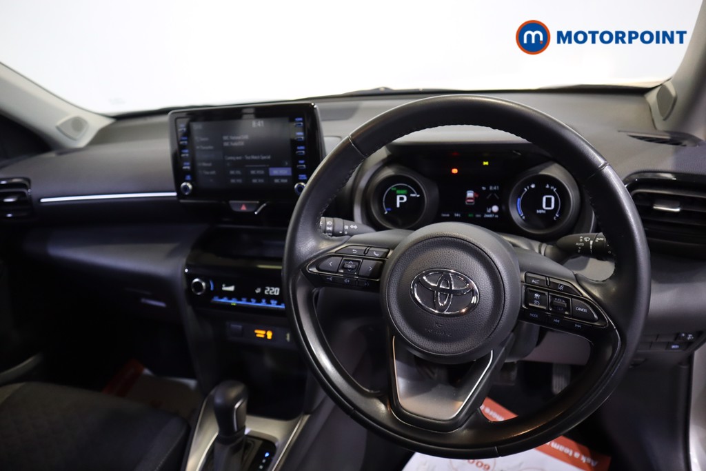 Used Toyota Yaris Cross 2023 for sale - 76184715: Photo 9