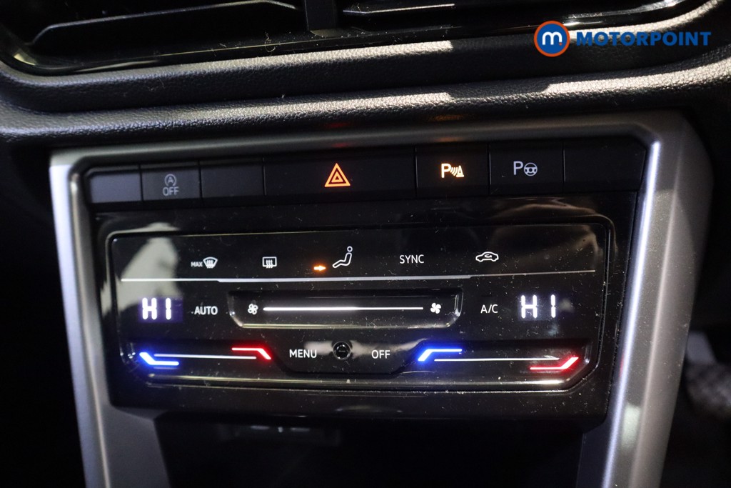 Used Volkswagen T-Roc 2023 for sale - 76653608: Photo 13