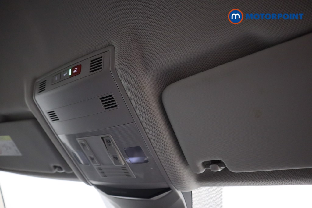 Used Volkswagen T-Roc 2023 for sale - 76653608: Photo 16