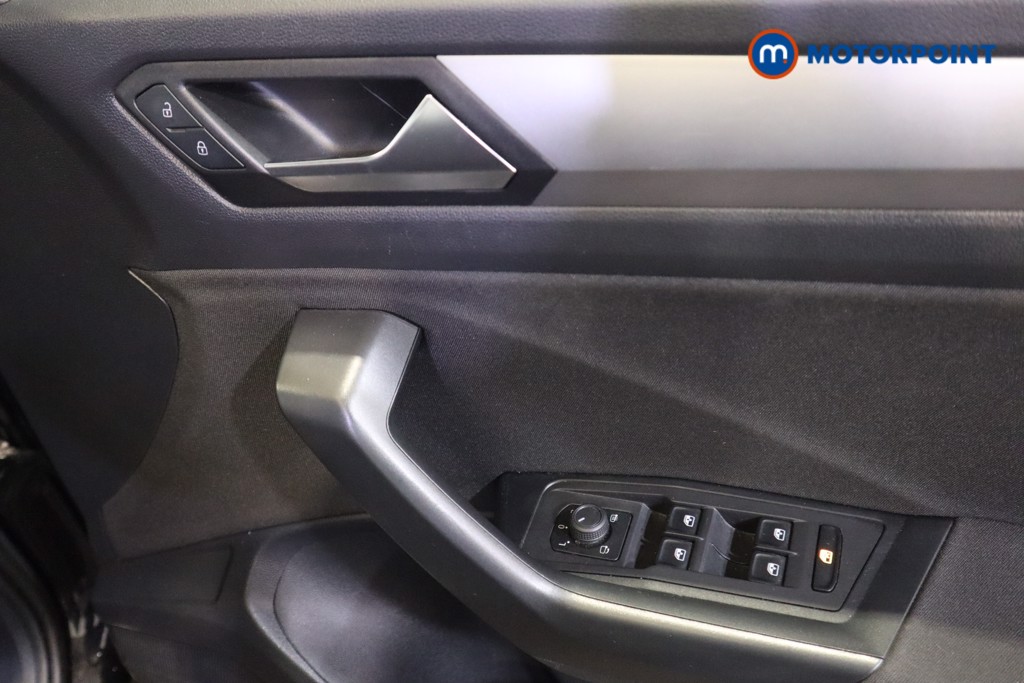 Used Volkswagen T-Roc 2023 for sale - 76653608: Photo 18