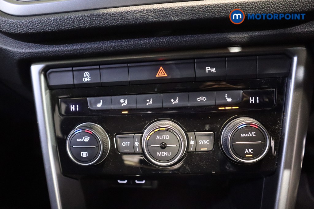 Used Volkswagen T-Roc 2021 for sale - 76739056: Photo 13