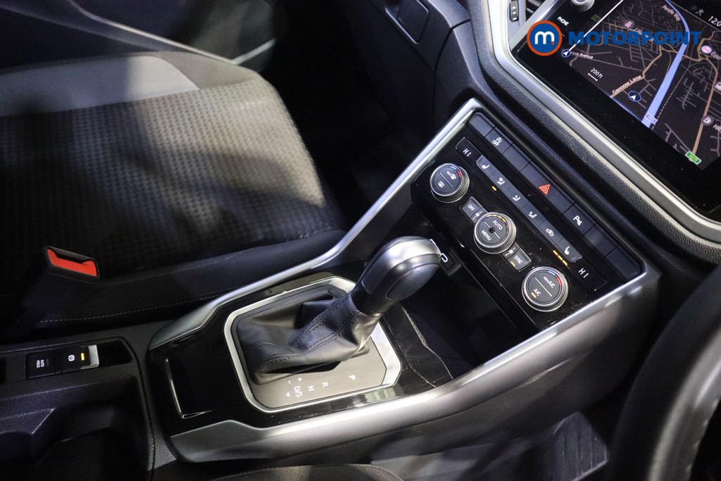 Used Volkswagen T-Roc 2021 for sale - 76739056: Photo 15