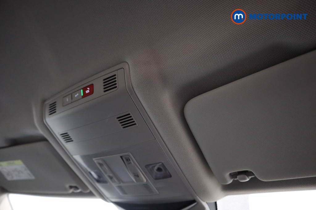 Used Volkswagen T-Roc 2021 for sale - 76739056: Photo 16