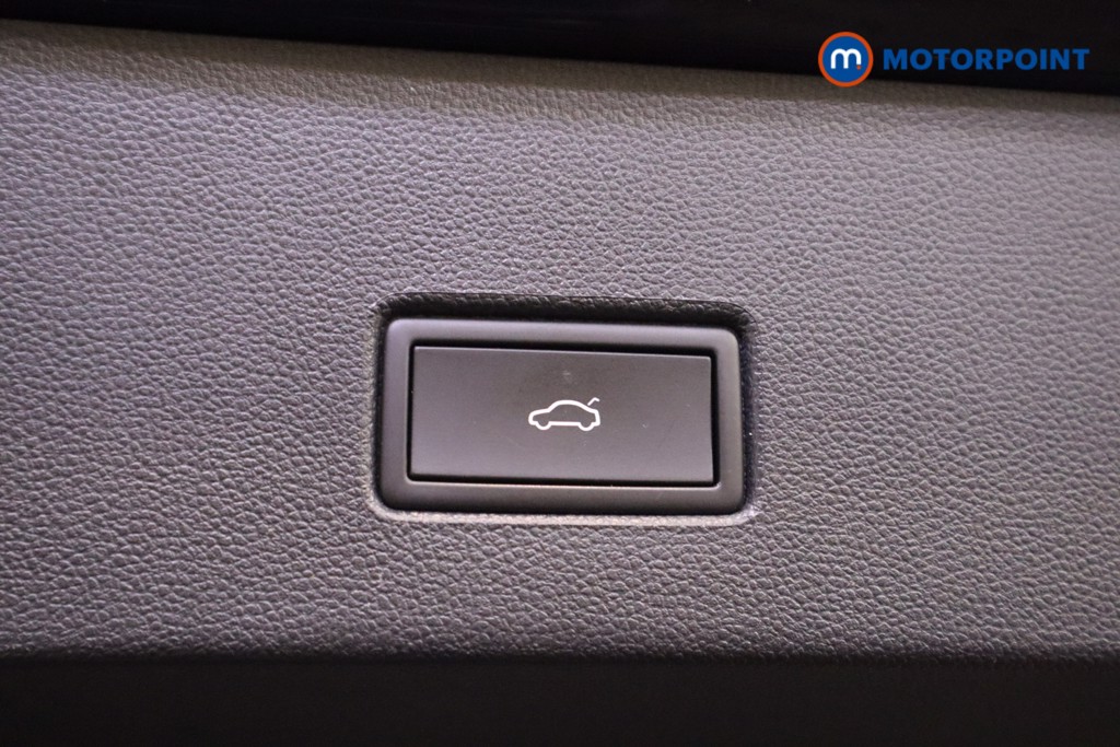 Used Volkswagen T-Roc 2021 for sale - 76739056: Photo 29