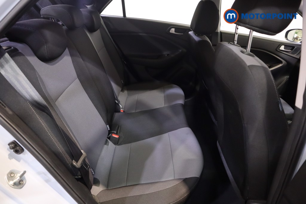 Used Hyundai i20 2019 for sale - 77743762: Photo 15
