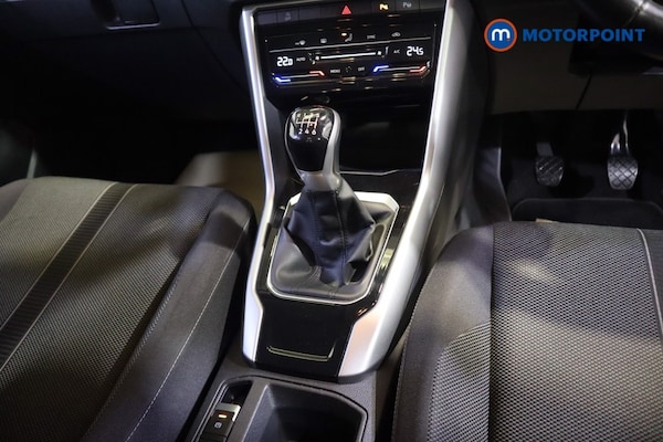 Used Volkswagen T-Roc 2022 for sale - 76184606: Photo 14