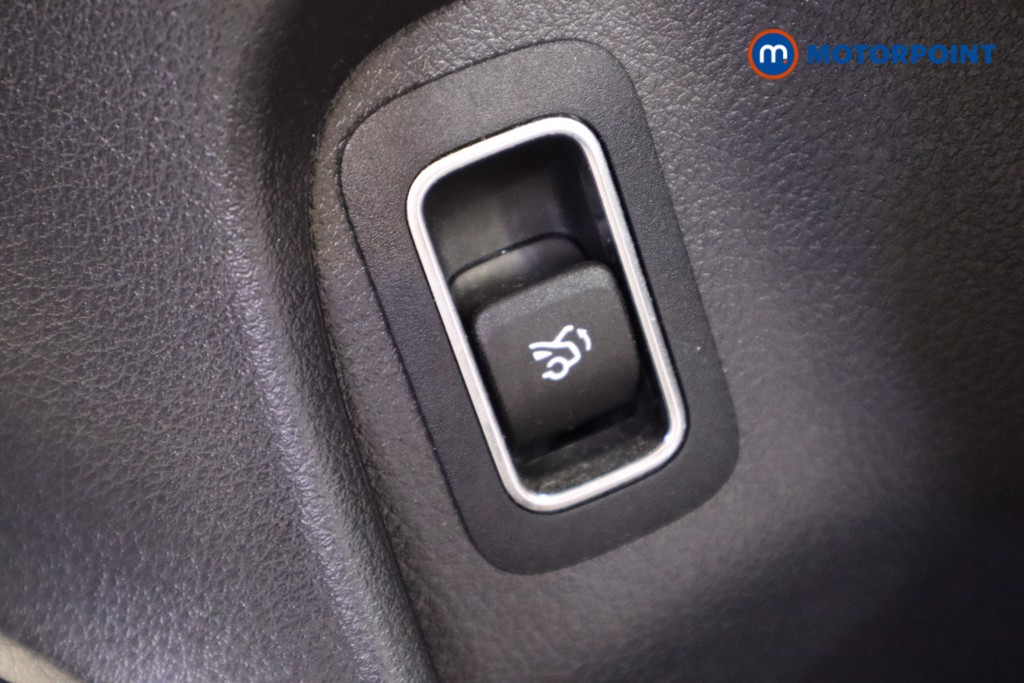 Used Mercedes-Benz CLA 2021 for sale - 77593019: Photo 21