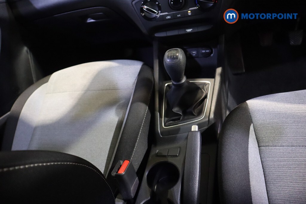 Used Hyundai i20 2016 for sale - 77590947: Photo 15