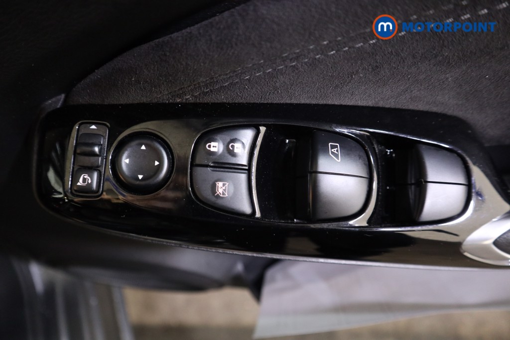 Used Nissan Juke 2023 for sale - 77701677: Photo 25