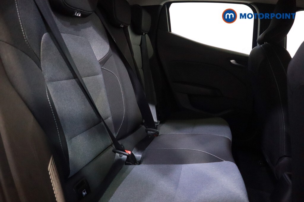 Used Renault Clio for sale - 77543204: Photo 32