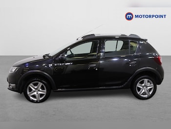 Used Dacia Sandero Stepway 2016 for sale - 76534620: Photo