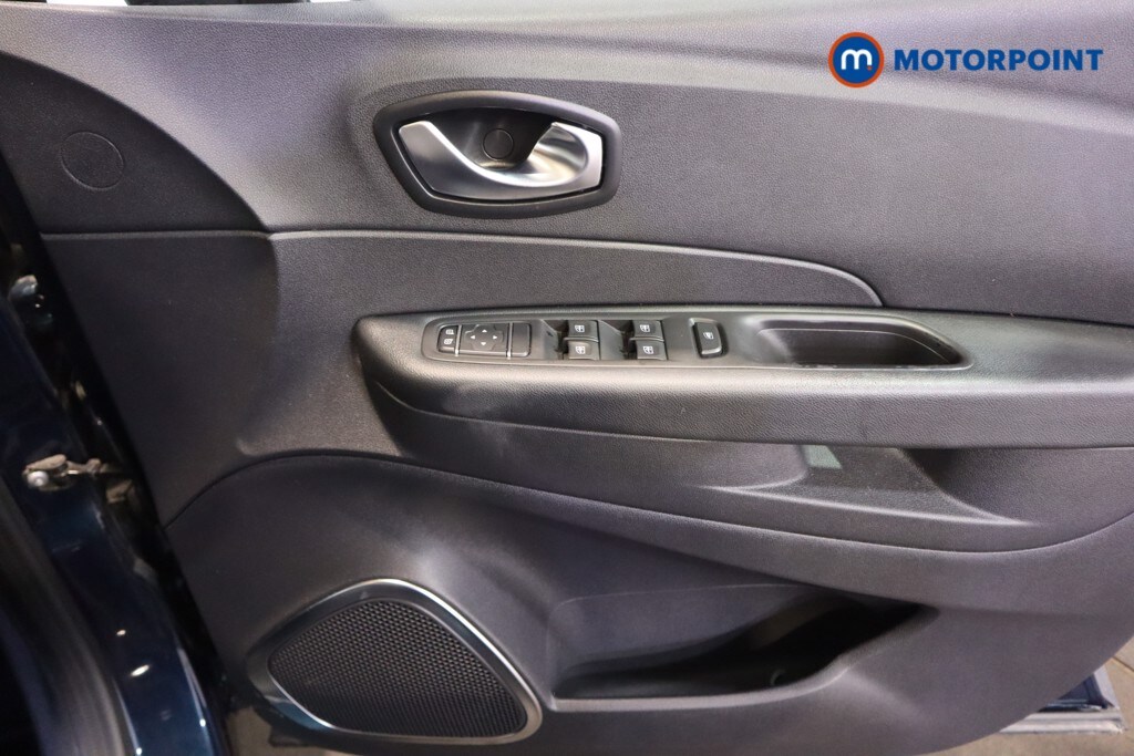 Used Renault Captur for sale - 77591029: Photo 17