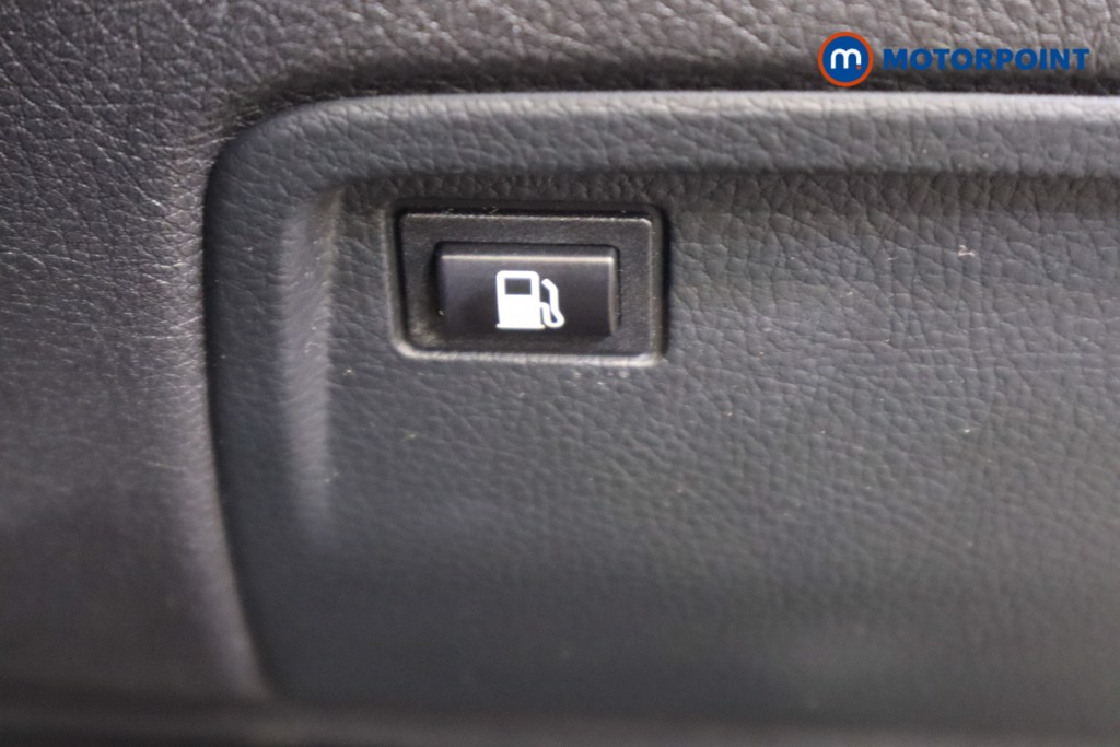 Used BMW 3 Series 2018 for sale - 76494796: Photo 25