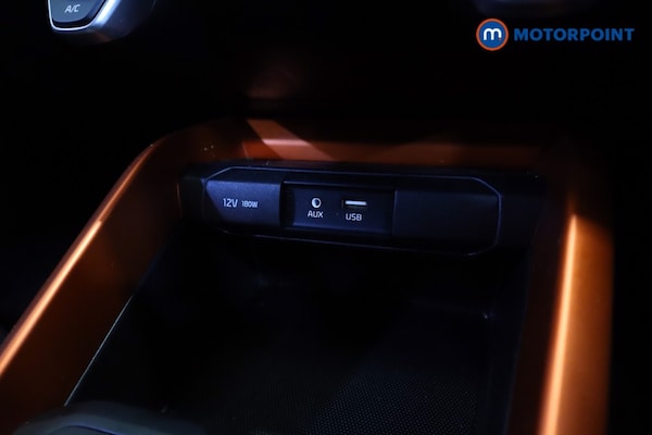 Used Kia Stonic 2019 for sale - 76125560: Photo 24