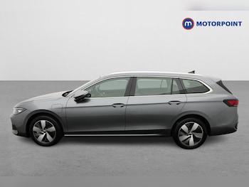 Used Volkswagen Passat 2025 for sale - 76862593: Photo