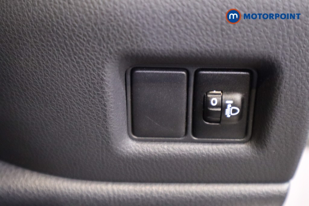 Used Toyota C-HR 2019 for sale - 76557642: Photo 24