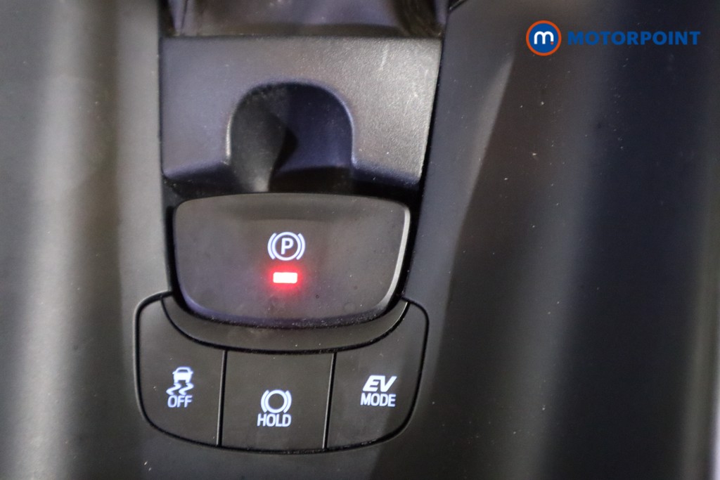 Used Toyota C-HR 2019 for sale - 76557642: Photo 32