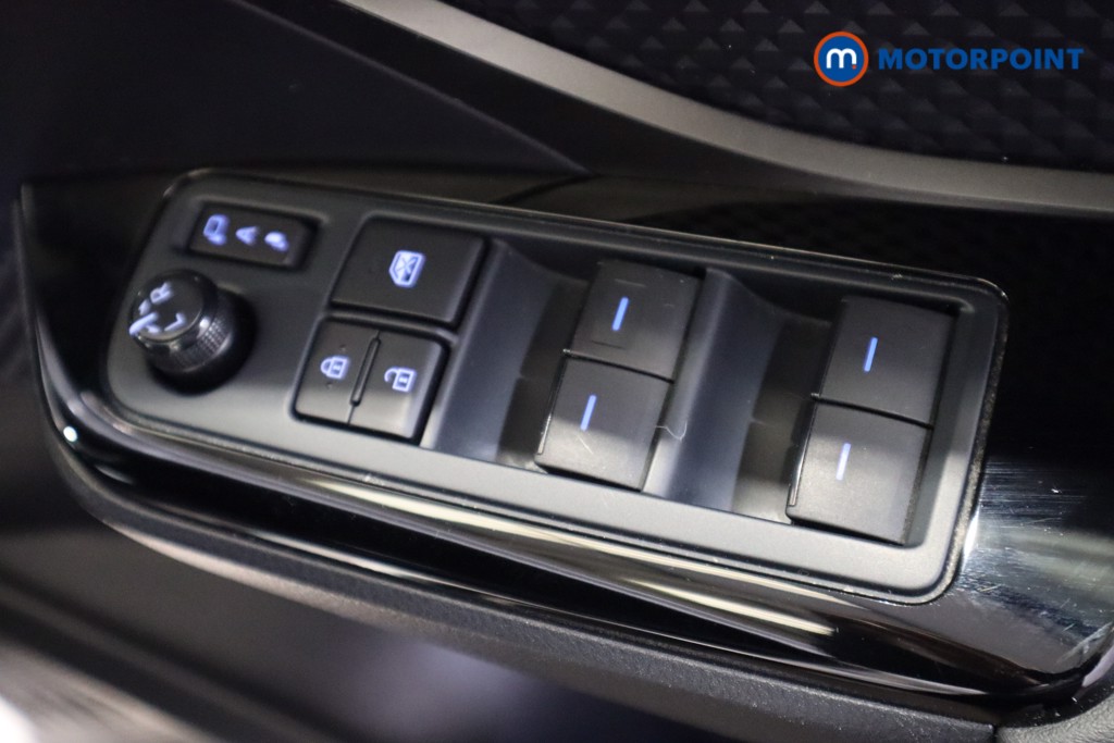 Used Toyota C-HR 2022 for sale - 78123658: Photo 19