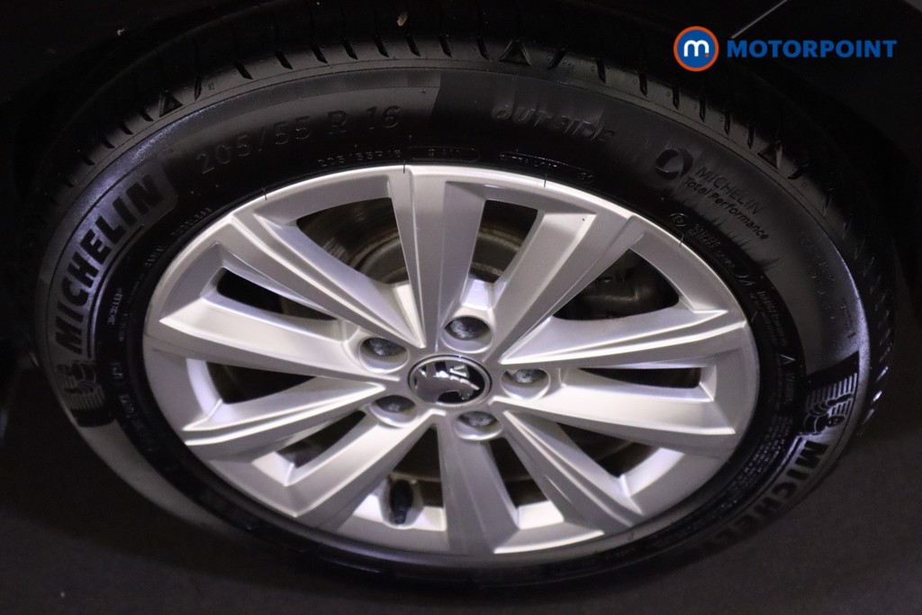 Used Vauxhall Astra 2023 for sale - 76933874: Photo 17