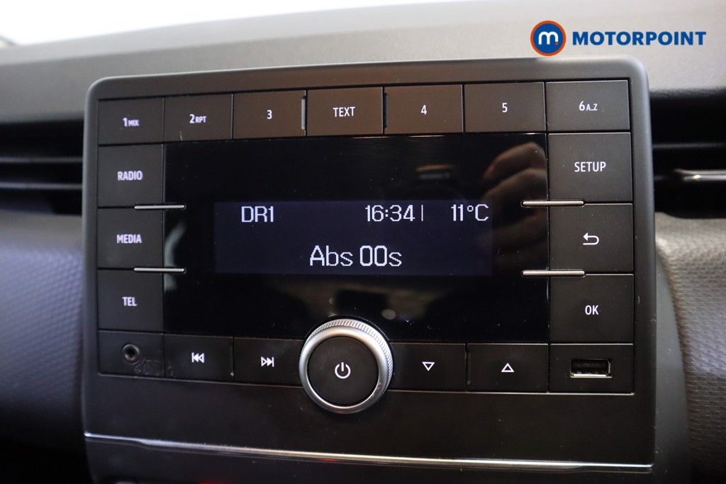 Used Renault Clio 2019 for sale - 77002182: Photo 10