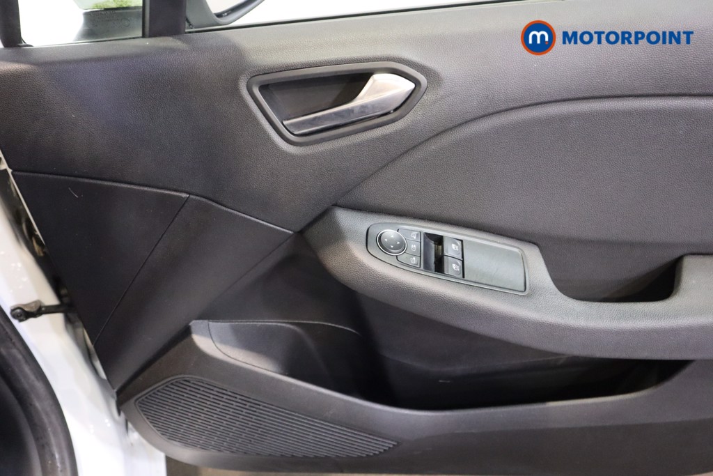 Used Renault Clio 2019 for sale - 77002182: Photo 17