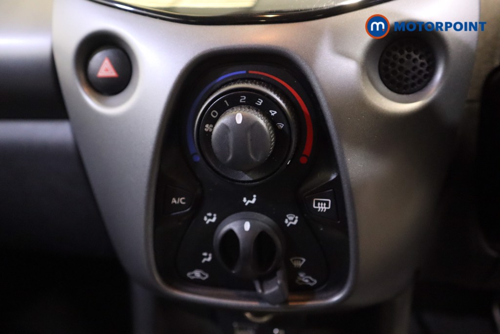 Used Toyota AYGO 2018 for sale - 76750528: Photo 13