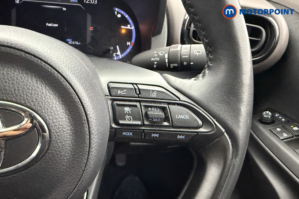 Used Toyota Yaris Cross 2022 for sale - 76862747: Photo 16