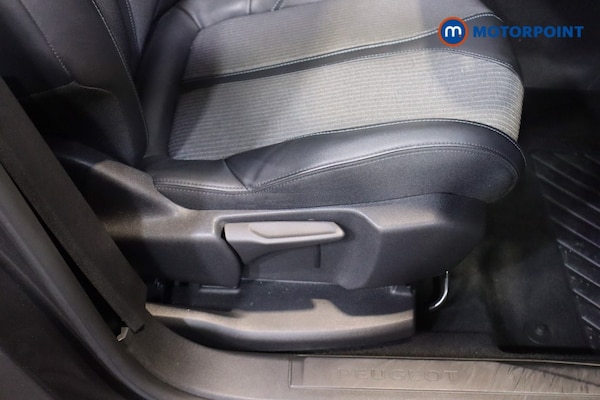 Used Peugeot 3008 2021 for sale - 76303241: Photo 23