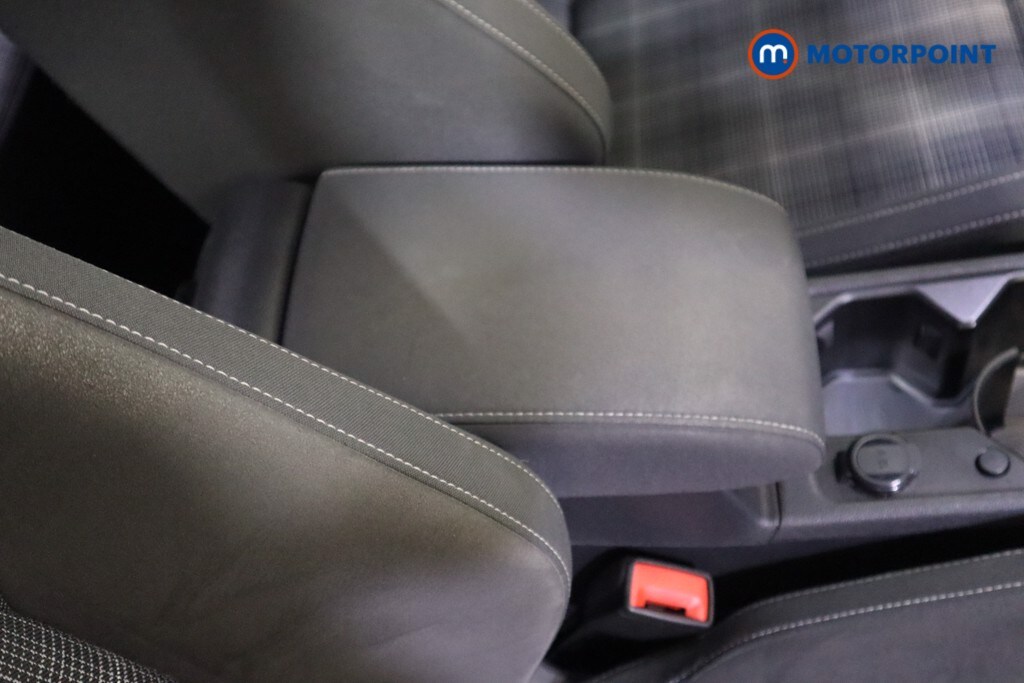 Used Volkswagen Golf 2020 for sale - 77653969: Photo 34