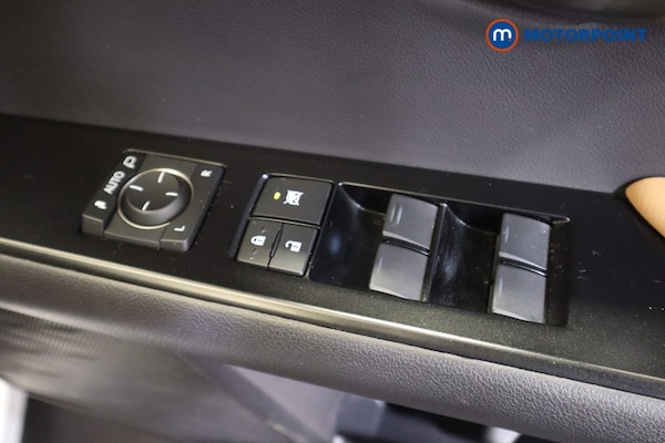Used Lexus UX 2023 for sale - 76117834: Photo 17
