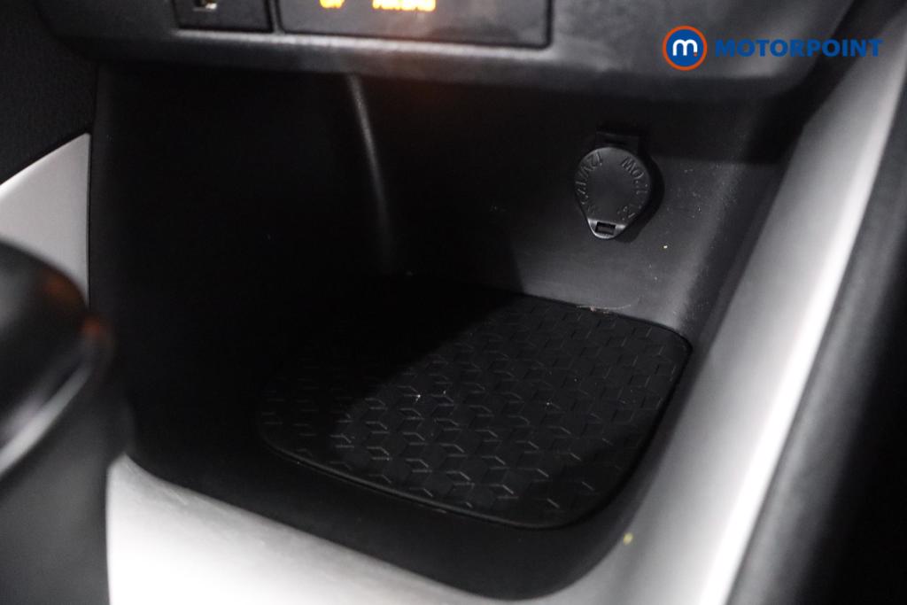 Used Toyota Yaris 2023 for sale - 77354770: Photo 14