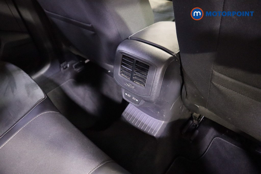 Used Volkswagen T-Roc 2023 for sale - 77450658: Photo 27