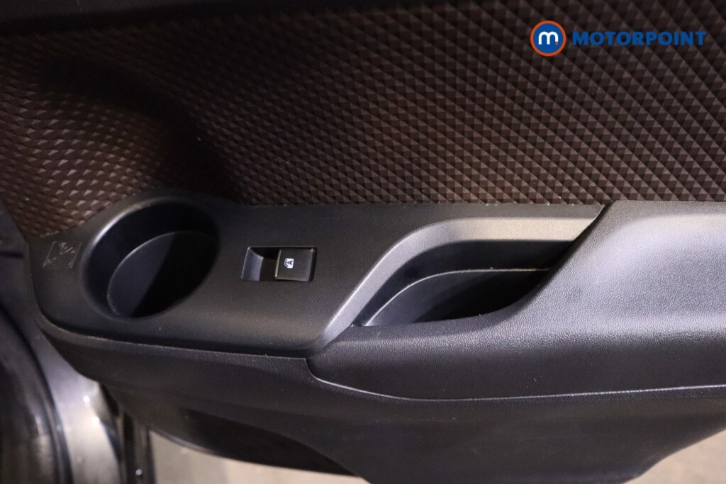 Used Toyota C-HR 2019 for sale - 77367964: Photo 40